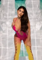 Body bez nôh s imitáciou šnurovania v ombré farbe — obrázok 6